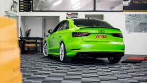 S3 Saloon Satin Apple Green